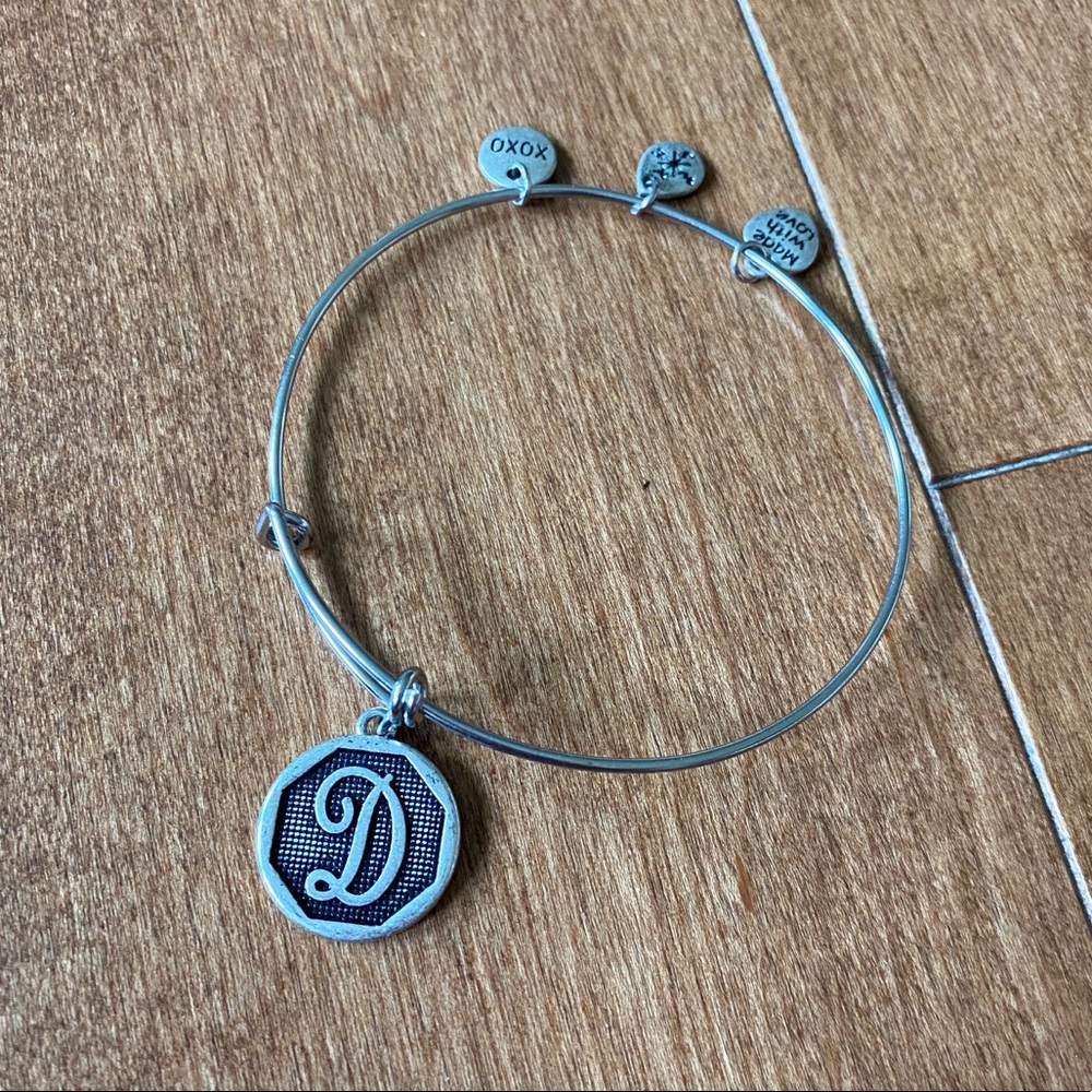 NWOT Letter Charm Bracelet